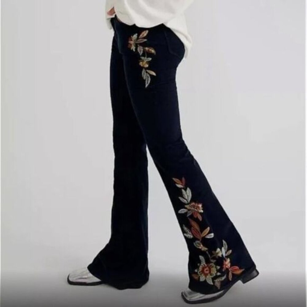Free People x Driftwood Farrah Navy Blue Floral Embroidered Cords Flares SZ 29